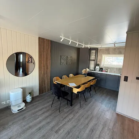 Alfheim Apartment, Central, Free Parking, Free Wifi * Tromso